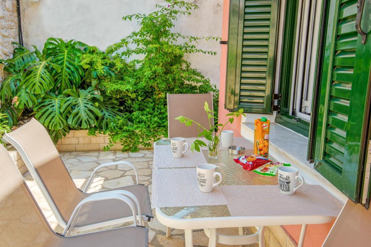Doras House Apartment Gaios Exterior photo